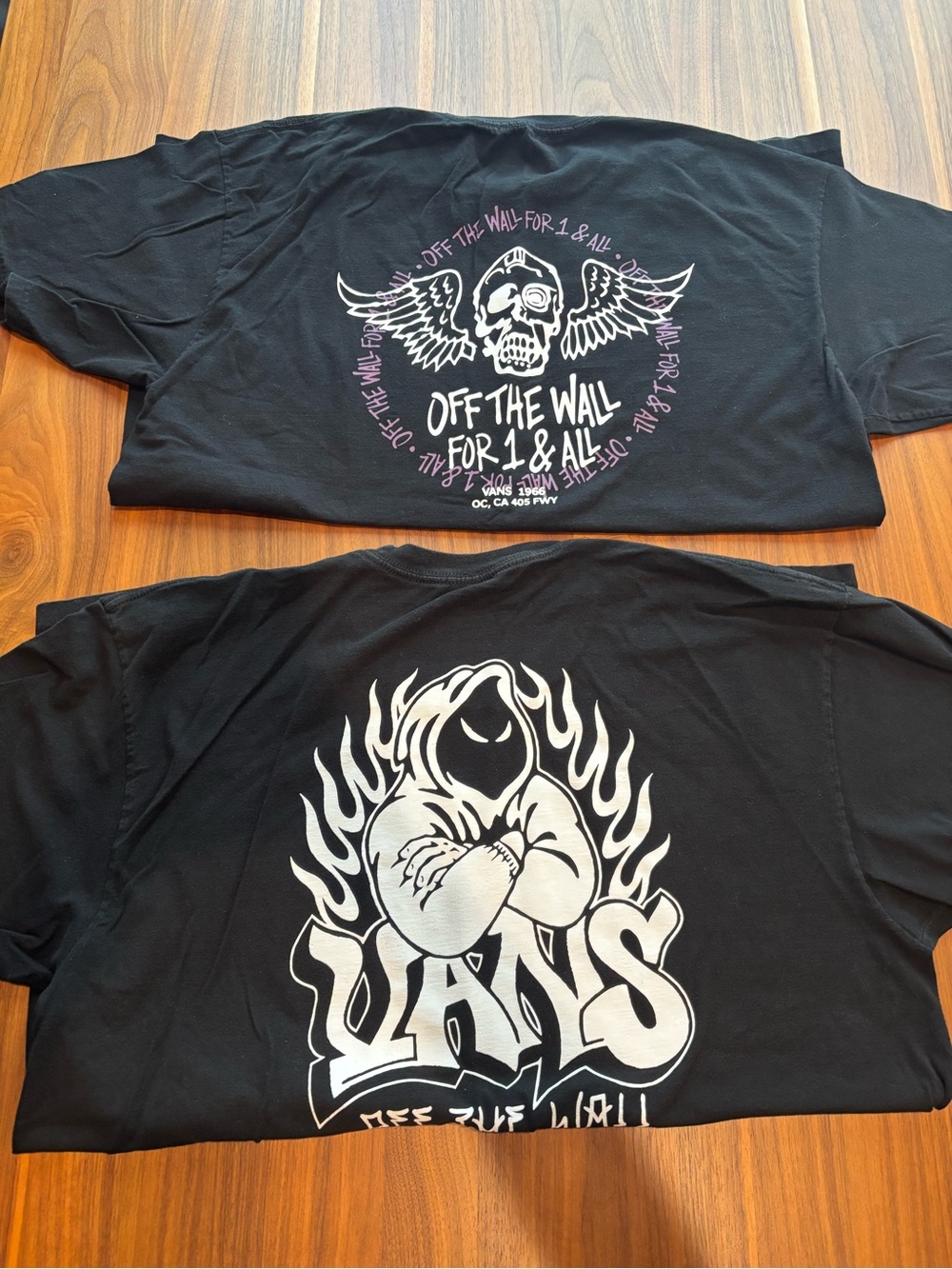 Men’s Vans shirts (XL)
